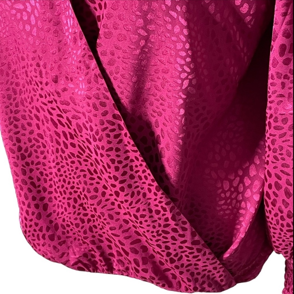Chenault  Fuchsia Long Sleeve Wrap Blouse Size L - Picture 5 of 13
